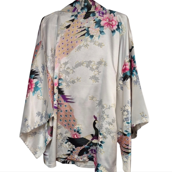 Elegant Floral Silk Short Kimono Robe Floral - Picture 6 of 12